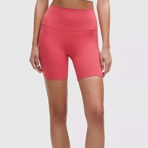 Lululemon Athletica • Coral Bike Shorts 7”